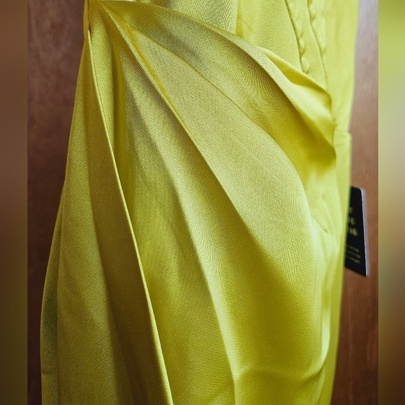 Elegant evening dress - Picture 8 of 8